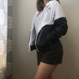 nike windbreaker